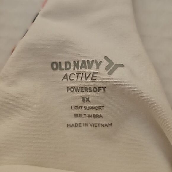 Old Navy floral active powersoft built in bra top size 3X - Picture 2 of 7